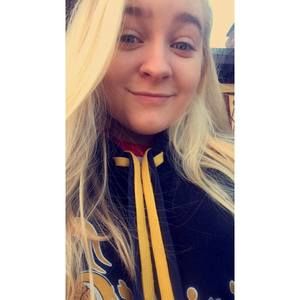 Meet your Posher, Emma